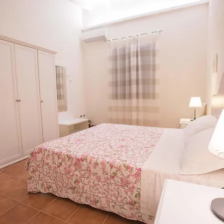 吉雅迪奥西西里住宿加早餐旅馆 2* Case Monterosso