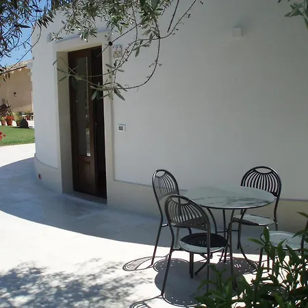 Il Giardino Di Sicilia Panzió Case Monterosso